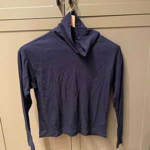 Uniqlo turtleneck heattech in size small